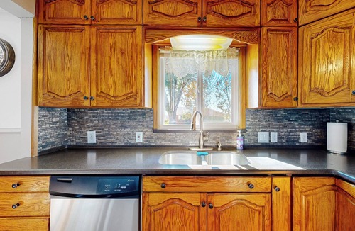Burley House | 3BR Remodeled Home Near River: Grill, W & D, AC