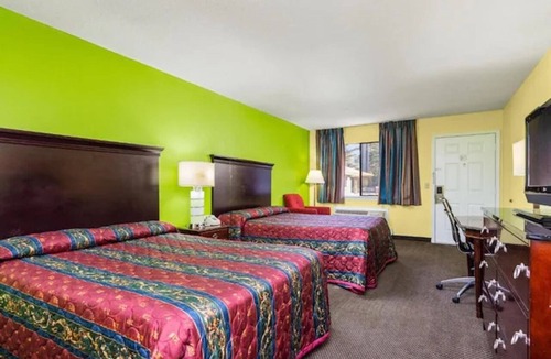 Orlinda Hotel | 4 Accommodations for Family Stay near Dueling Grounds Racetrack | Free Parking