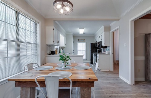 Southaven House | 4-Bedroom, 2-Bath Home with All Amenities