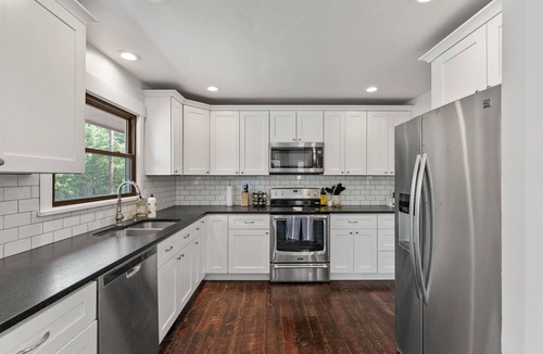 Nine Mile Falls House | 4-bedroom Private Lake House in charming Nine Mile Falls
