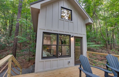 Groveoak Cabin | #4 (Birch) Luxury Treehouse near Lake Guntersville