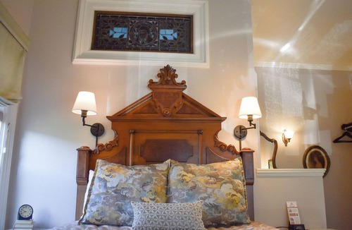 Historic Railroad District Bed & Breakfast | #4 Chaucer @ The McCall House Boutique Hotel