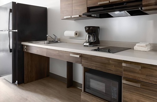 Nampa Hotel | 4 Modern Rooms Perfect for Families Visiting Nampa, Idaho - Near Boise Airport