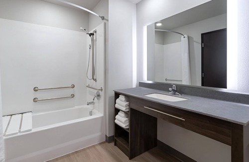 Nampa Hotel | 4 Modern Rooms Perfect for Families Visiting Nampa, Idaho - Near Boise Airport