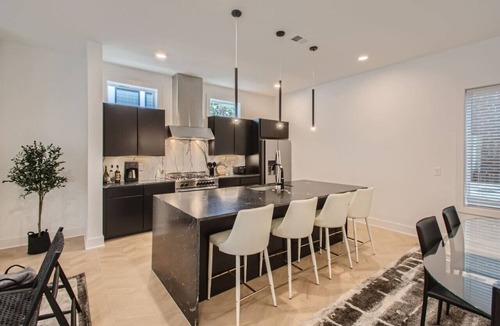 Edgehill House | 4 - Music Row Modern - The Music City Collection