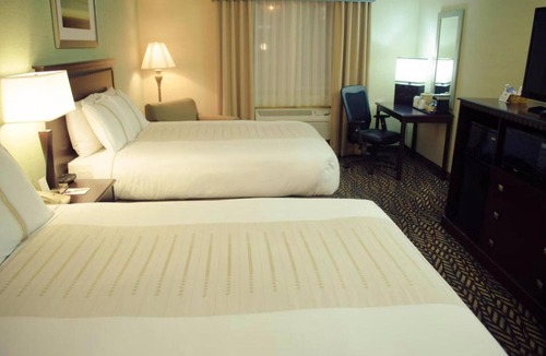 Devils Lake Hotel | 4 Rooms Suitable for Big Groups! | Free Onsite Parking, & Indoor Pool Access!