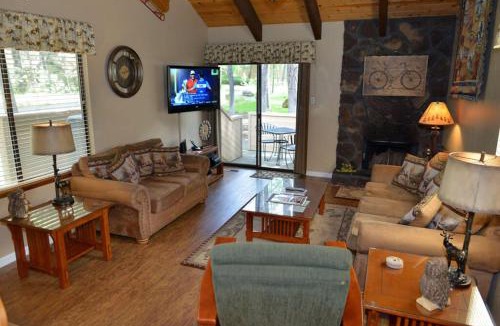 Tennis Village Apartment | 46 Tennis Village