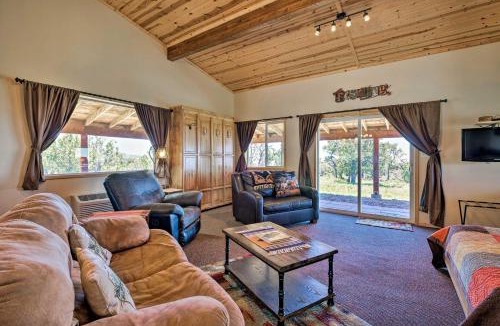 Spanish Valley Apartment | 5-Acre Moab Studio w/BBQ & Stunning Mtn Views