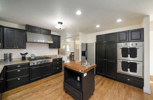 Belmont House | 5 BD/3.5BA -Arcade-WFH Desks-Pool/Pingpong Table