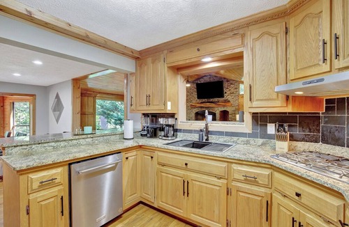 Blue Ridge Cabin | 5-bedroom cabin near Chattahoochee National Forest