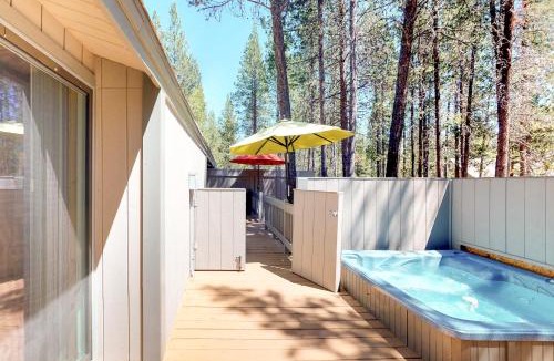 Sunriver House | 5 East Park Lane