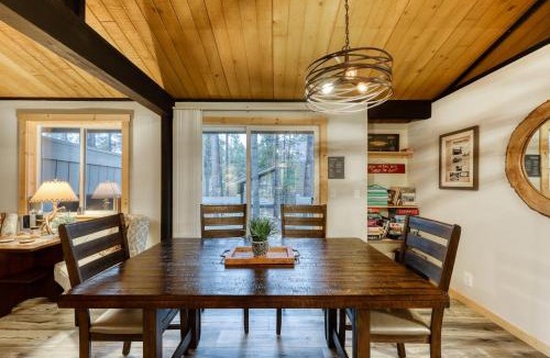 Sunriver House | 5 East Park Lane