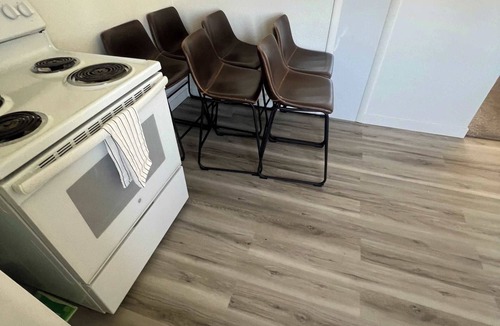 Bountiful Apartment | 5 Mins off i15, City Park, Pickleball Courts!