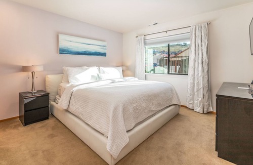 Chelan Condo | 5 STAR REVIEWS and NO CLEANING FEE