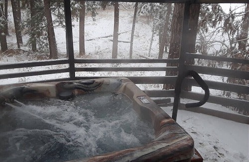 Spokane House | 5000s/f Luxury Home+HotTub w/a View Large Groups Welcome POOLTABLE PING PONG+Mor