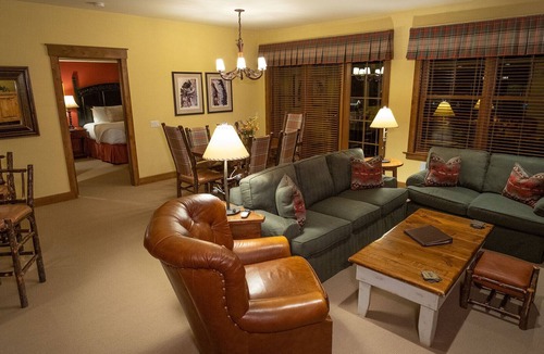 Teton Village Resort | 55% off Ski-in Ski-out Luxurious 3 Bed 3 Bth + Free Ski Passes @ Teton Club