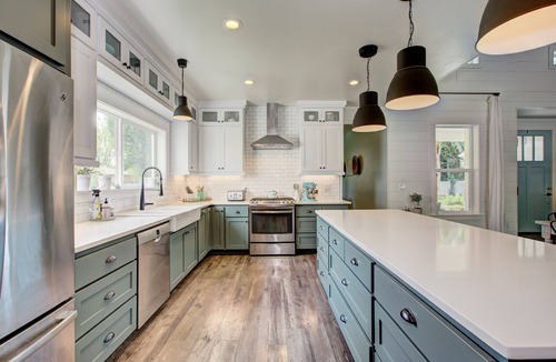 Maple Grove - Franklin House | 5BR Farmhouse w/Hot Tub, Seasonally Heated Pool & Huge Yard