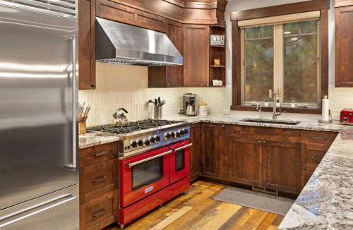 Cle Elum House | 5BR Forest Fairway View Gameroom Chefs Kitch BBQ