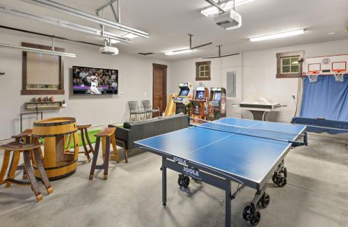 Cle Elum House | 5BR Forest Fairway View Gameroom Chefs Kitch BBQ
