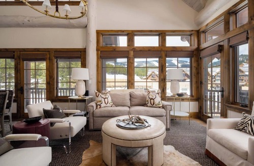 Spanish Peaks House | 5BR Luxury Cabin with Private Hot Tub & Direct Ski Access