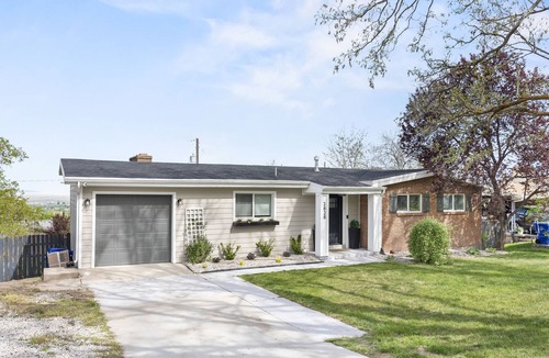 Bountiful House | 5BR Mountainside Home w/Views - Near SLC, Park City & Lagoon