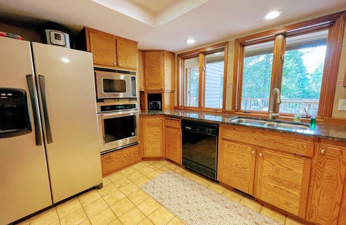 Sunriver House | ★6 bedroom - 4 Bath Retreat + Fort Rock Park -A/C -With SHARC Passes ★