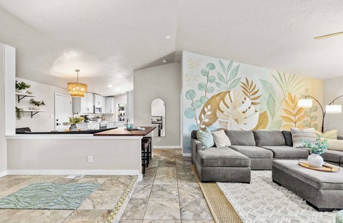 Southwest Ada County Alliance House | 6BR Boise Getaway - Arcade - Bumper Pool - Fire Pit - Sleeps 15+