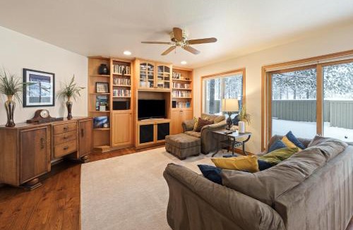 Sunriver House | 9 Hoodoo Home with XBOX 360 and Private Hot Tub