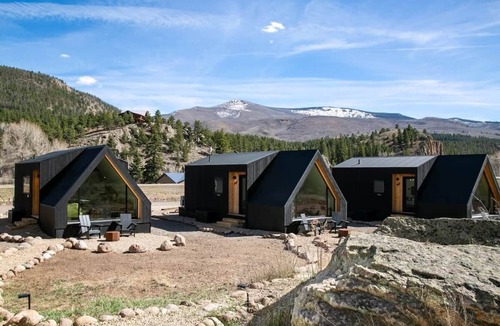 South Fork House | A-Frame Cliffside Elk Cabin
