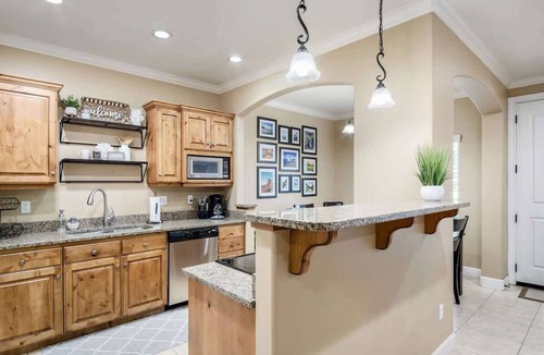 Bonneville House | A La Mode Stunning 4 bedroom Orem Home