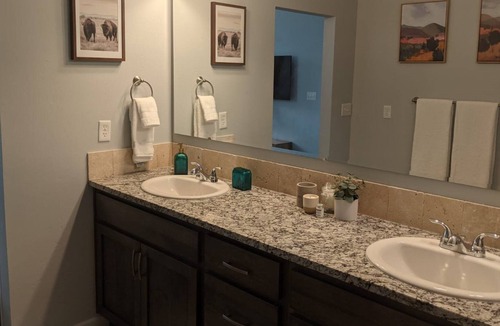 Boise Villa | A park-like setting in the BRAND NEW house near the river and minutes from downtown Boise