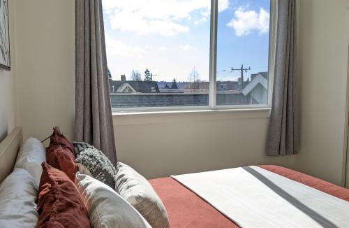 Wallingford Apartment | A premier smart condo with parking
