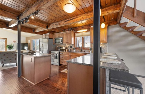 Sturgis Cabin | A private, breath-taking cabin experience you won`t forget!
