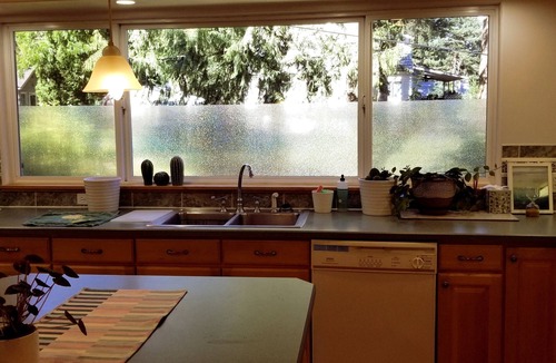 Stevenson House | A woodland retreat in Stevenson 6 minute walk to the beach