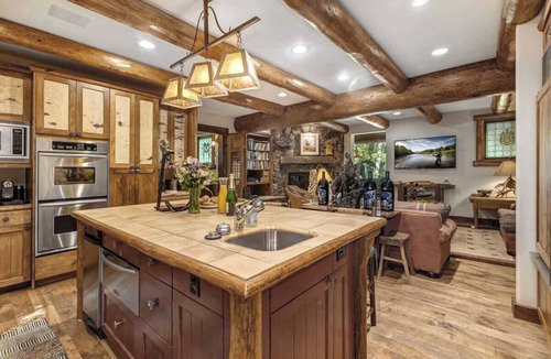 Warm Springs Apartment | Abode at Silvertip, estate with 4 cabins, fishing
