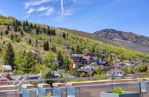 Downtown Park City Condo | Abode at Sky Silver, upscale flat on Main Street, trail access