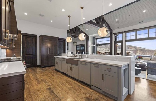 Empire Pass House | Abode on Ruby Run, ski-in/ski-out, hot tub, sauna, fire pit