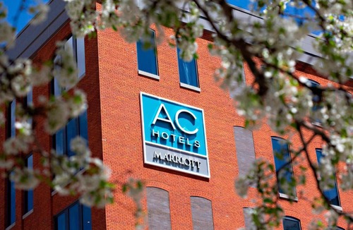 Downtown Hotel | AC Hotel by Marriott Grand Rapids Downtown