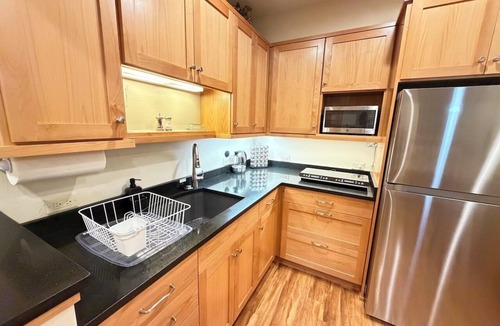 Ashland Apartment | Adjacent to Downtown Ashland and Lithia Park, Lithia Park Suite 3