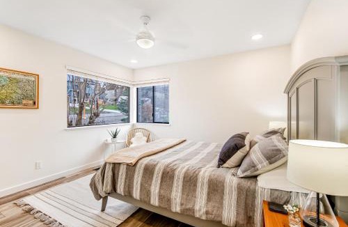 Coupeville House | Admirals Cove