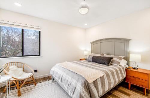 Coupeville House | Admirals Cove