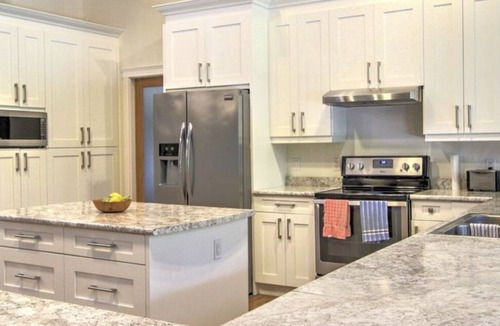 Point Roberts House | Adobe by the Sea. Sleeps 16+ with tons of extras!