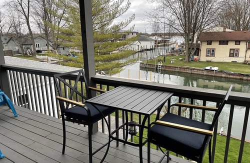 Algonac Apartment | Adorable 2 Bedroom Vacation Rental Located on Canal