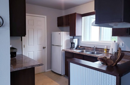 Grants Pass House | Adorable and comfortable private guest home located minutes from the hospital