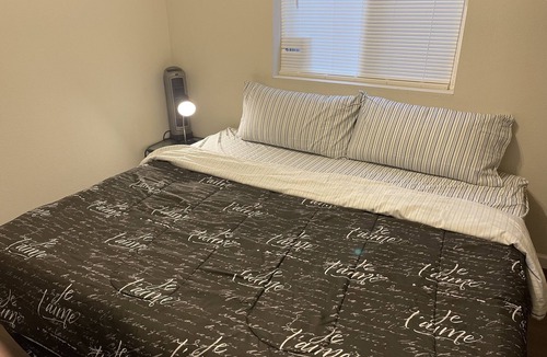 Paine Field-Lake Stickney House | Adorable fully remodeled Suite with Kitchen and office area