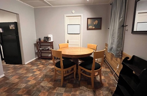 Kellogg House | Aged like fine wine - charming home close to Silver - your home away from home
