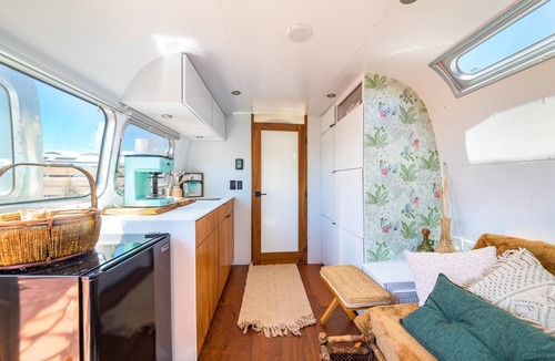 Valle House | Airstream w/ Private Hot Tub (Unit J) - 4 Person Airstream with Private Hot Tub