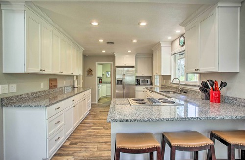 Chewelah House | All-Seasons Chewelah Home: Fish, Golf & Ski!