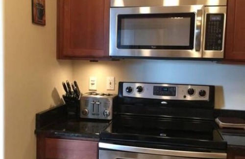 Victor House | Allyn House Inn - The Oceanfront Allyn House