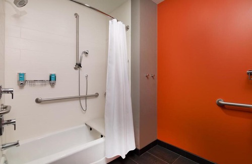 SeaTac Hotel | Aloft by Marriott Seattle Sea-Tac Airport